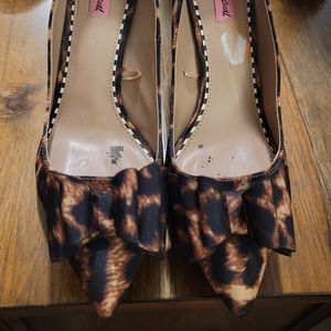 Bestsy Johnson cheetah print with red heel. Size 11. 3 1/2 inch heel